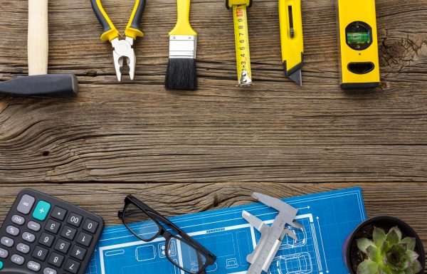 27. HERRAMIENTAS ELECTRICAS MANUALES Y PORTATILES